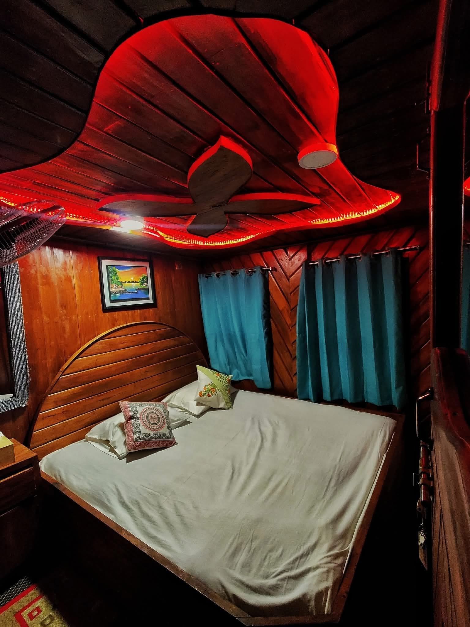 Premium cabin bed