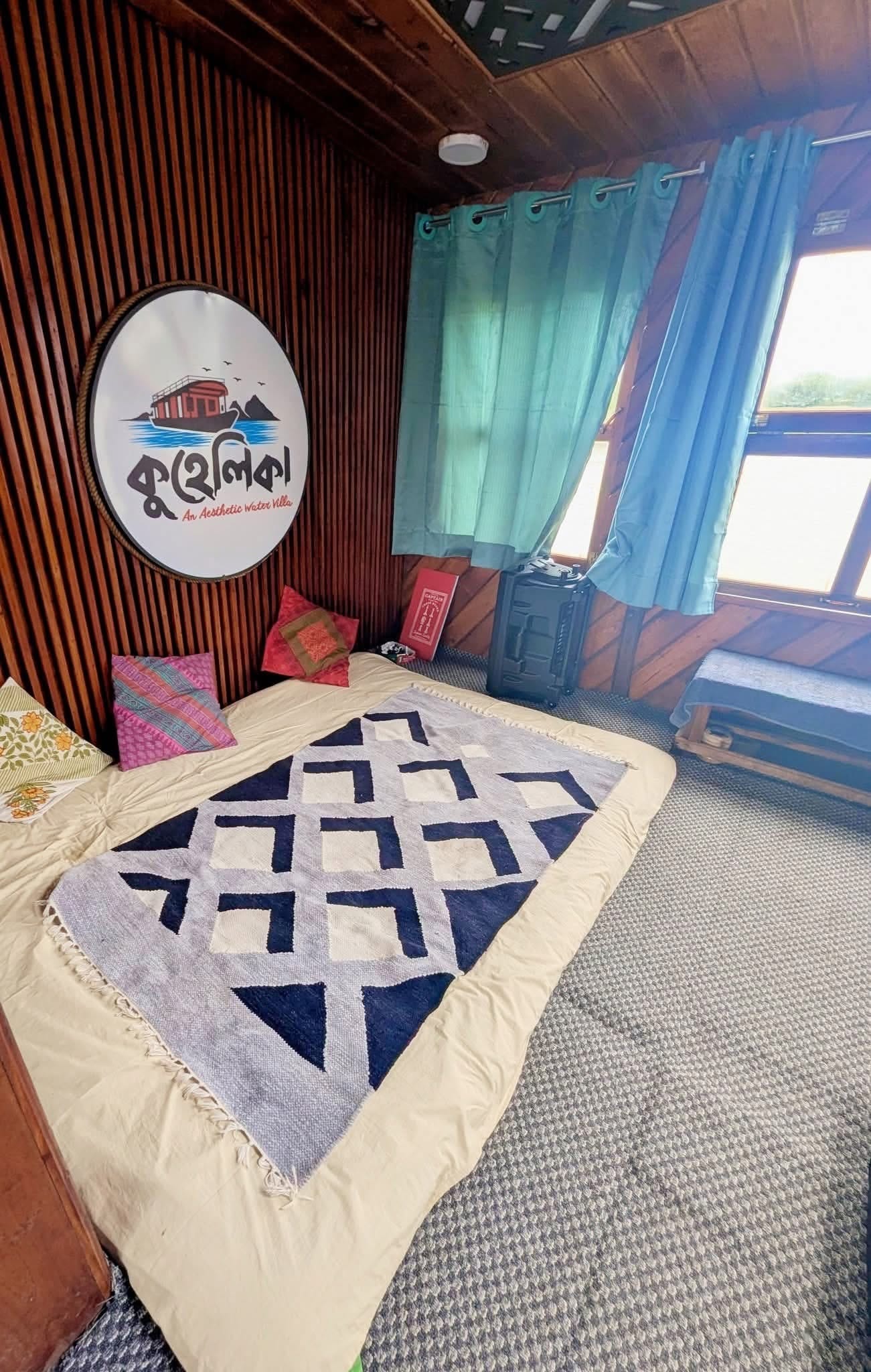 Floatbase cabin bed