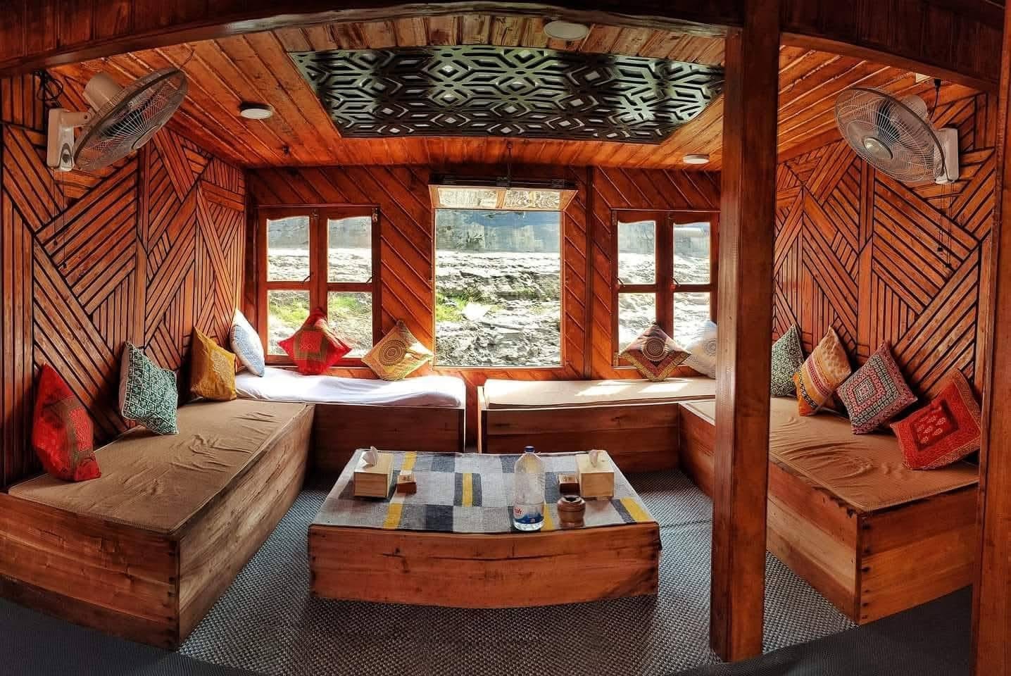 Couple stay in cabin